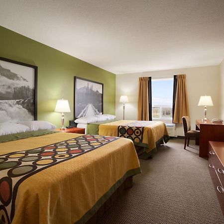 Super 8 By Wyndham Sherwood Park/Edmonton Area Ngoại thất bức ảnh