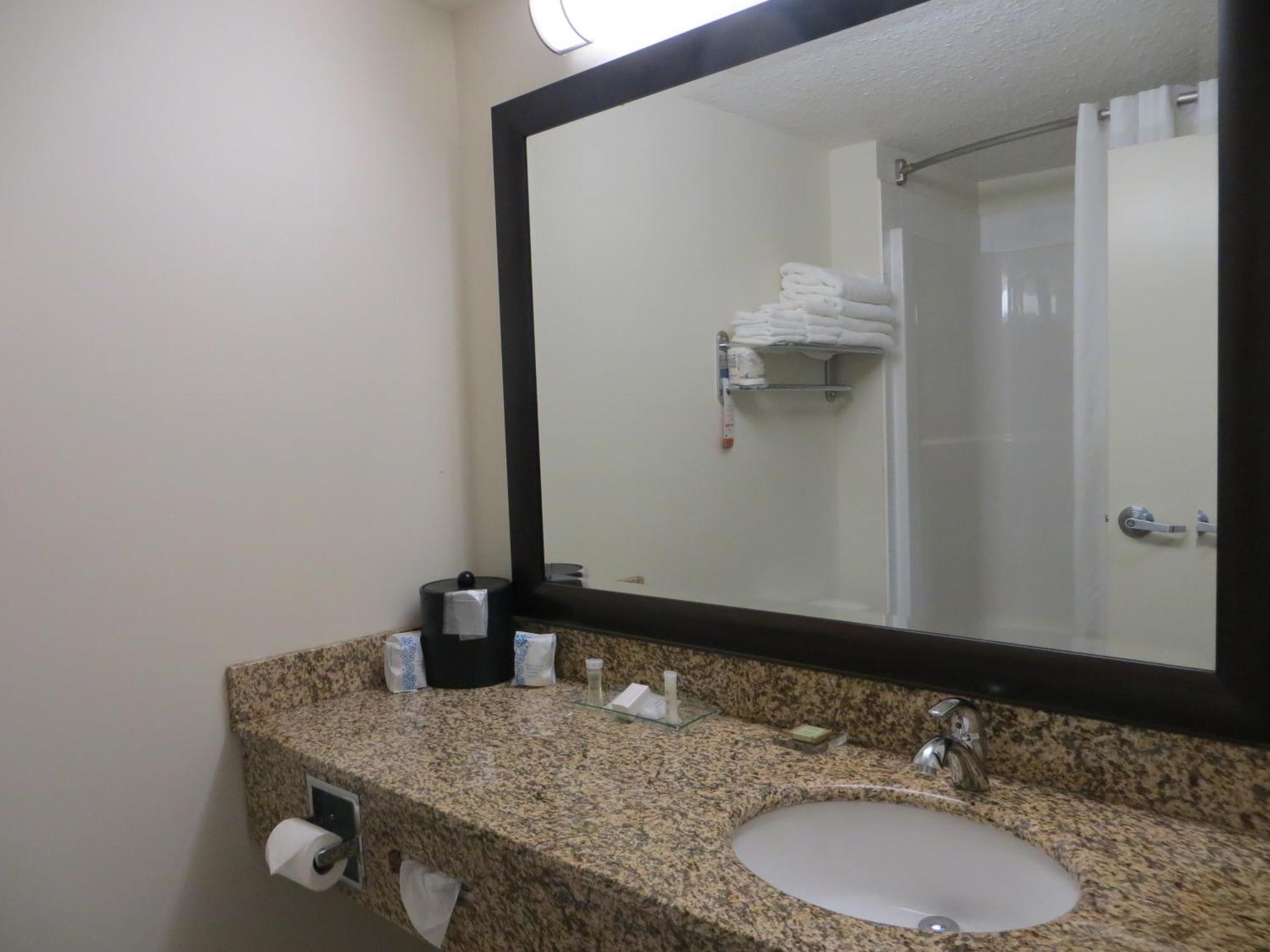 Super 8 By Wyndham Sherwood Park/Edmonton Area Phòng bức ảnh