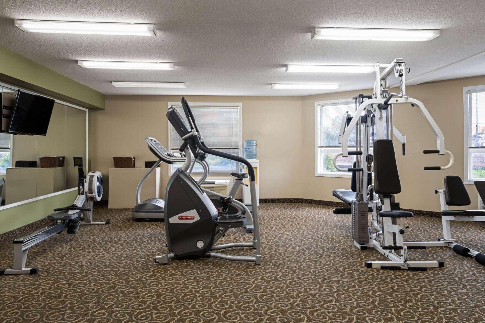 Super 8 By Wyndham Sherwood Park/Edmonton Area Ngoại thất bức ảnh