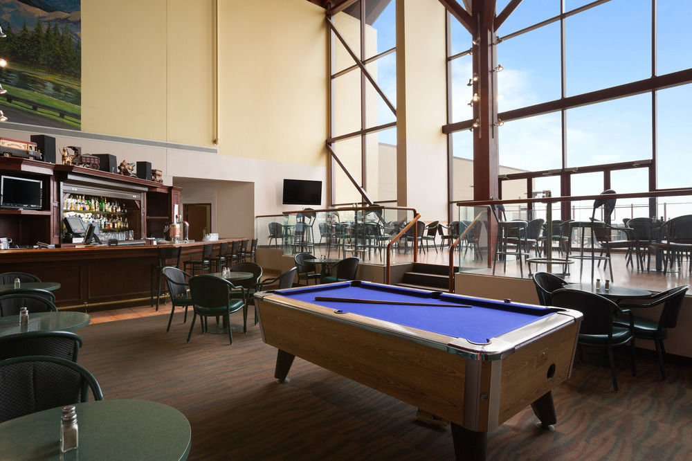 Super 8 By Wyndham Sherwood Park/Edmonton Area Ngoại thất bức ảnh
